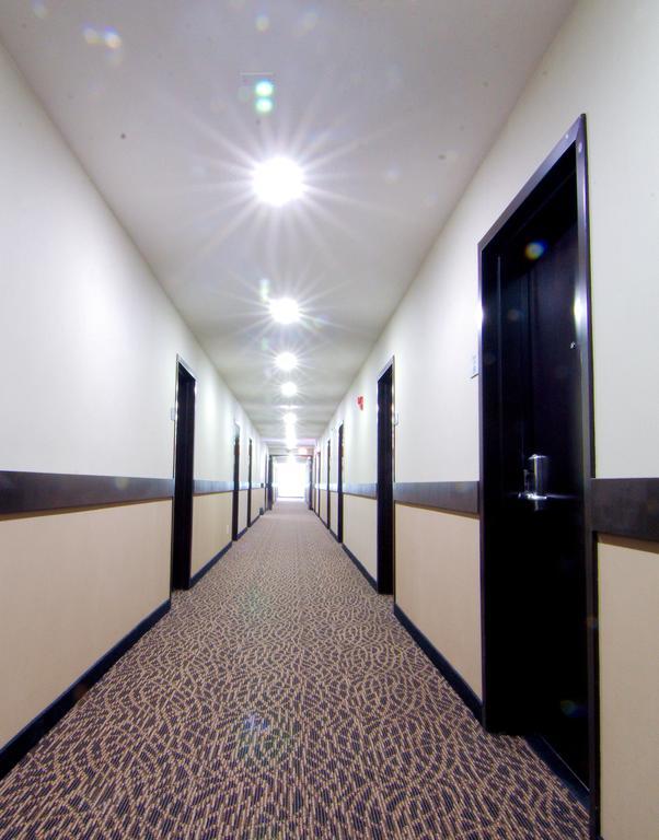 Paradise Inn And Suites 레드워터 외부 사진