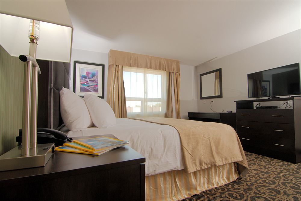 Paradise Inn And Suites 레드워터 외부 사진