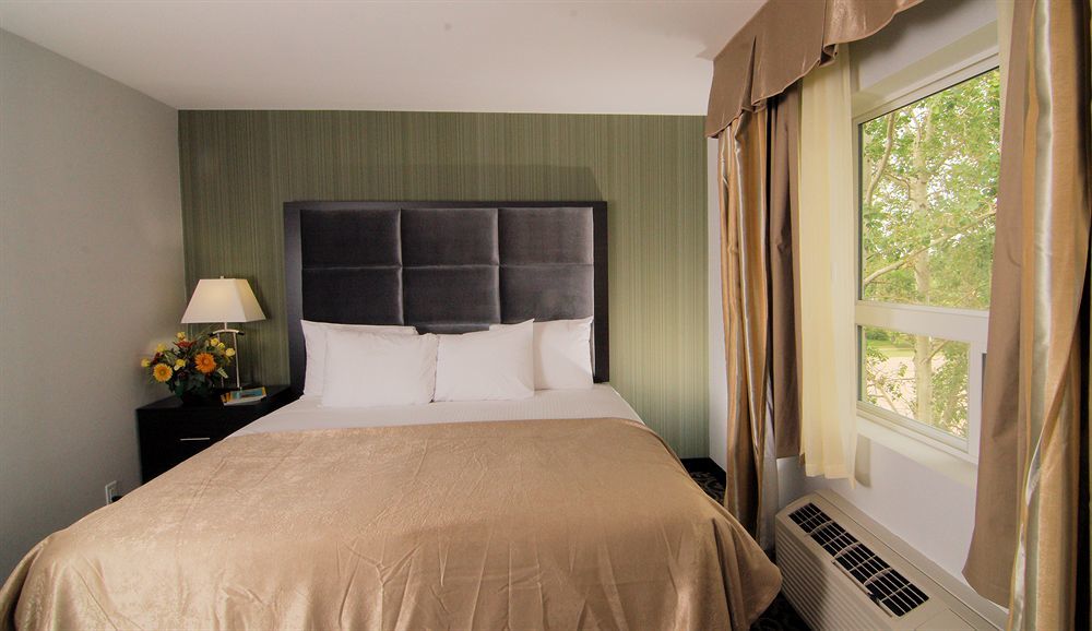 Paradise Inn And Suites 레드워터 외부 사진